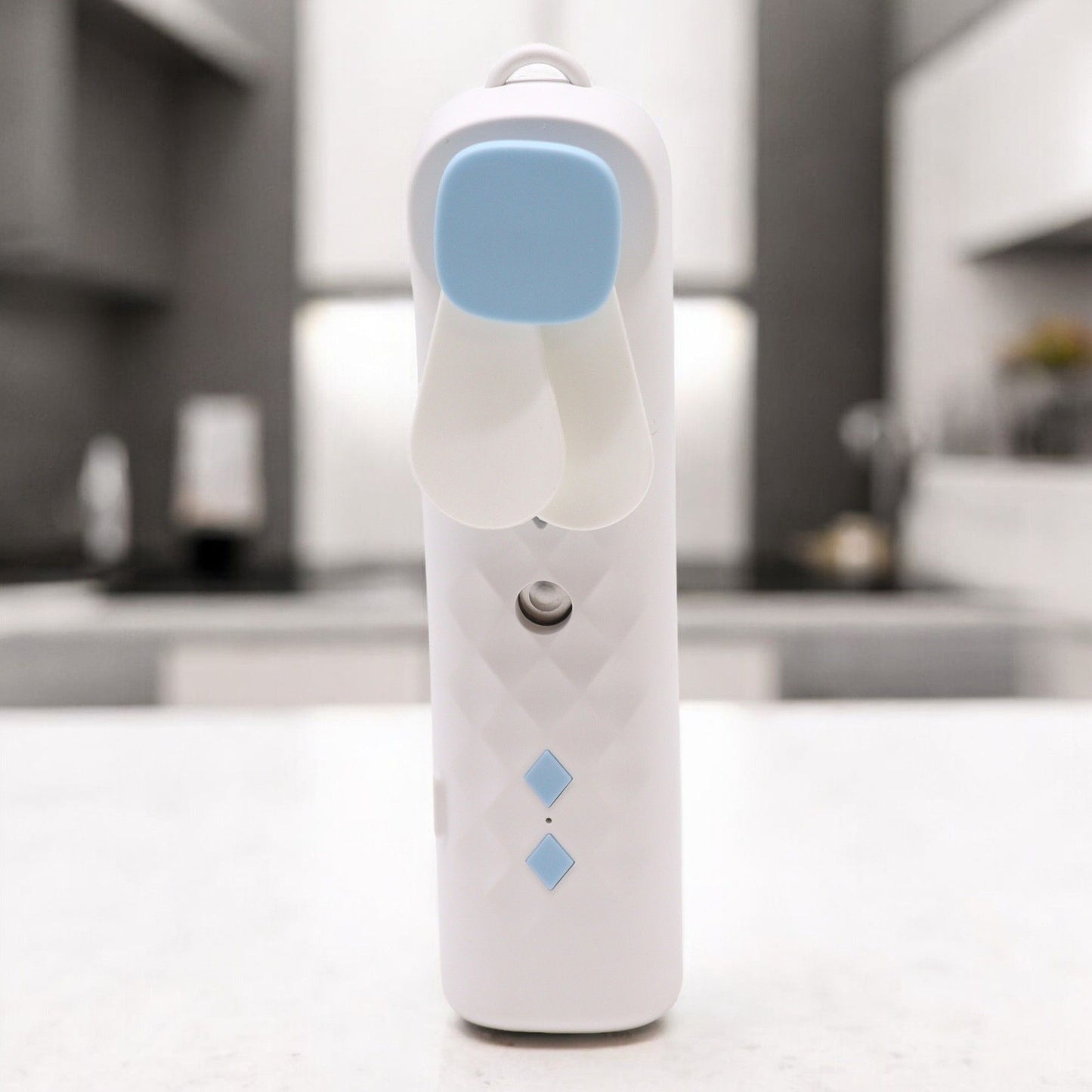 Ventilatore e spray per il viso White Nano Mist - ricaricabile tramite USB