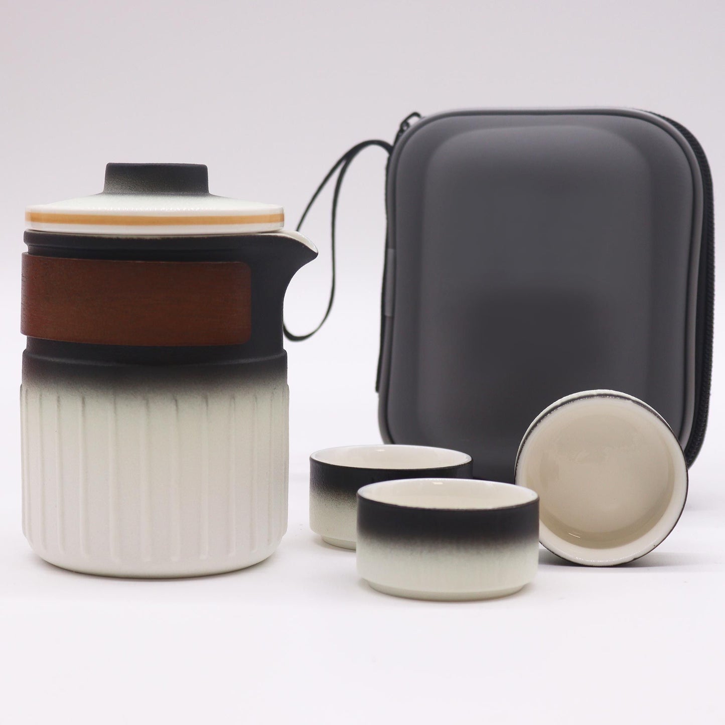 Set da viaggio in ceramica con teiera – Tre amici – confezione da viaggio