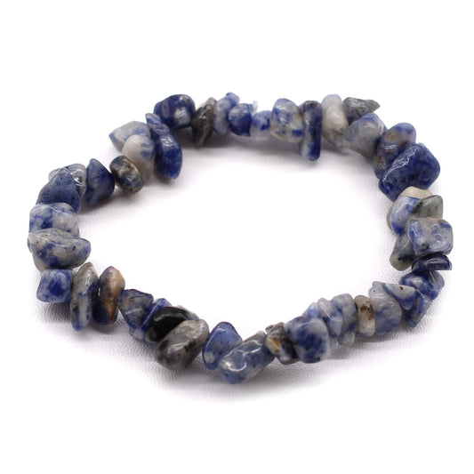 Braccialetto fatto di frammenti di pietra – sodalite