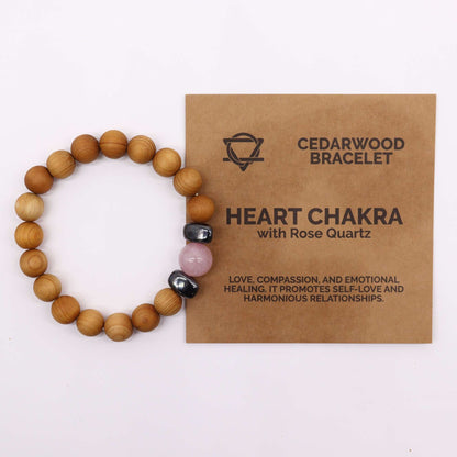 Bracciale in legno di cedro per il chakra del cuore con rosario