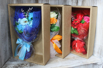 Bouquet di fiori di sapone per le mani in scatola - Rosso