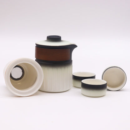 Set da viaggio in ceramica con teiera – Tre amici – confezione da viaggio